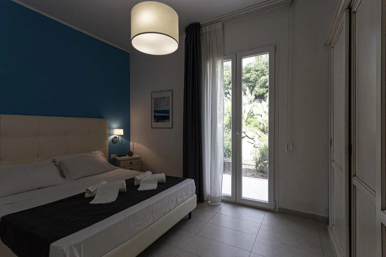 Small Luxury Apartments Pool And Sea View - Stella Del Mare Fontane Bianche 4*,  Italy