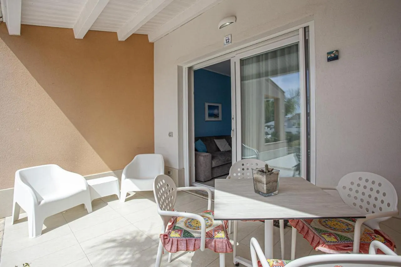 Aparthotel Small Luxury Apartments Pool And Sea View - Stella Del Mare Fontane Bianche